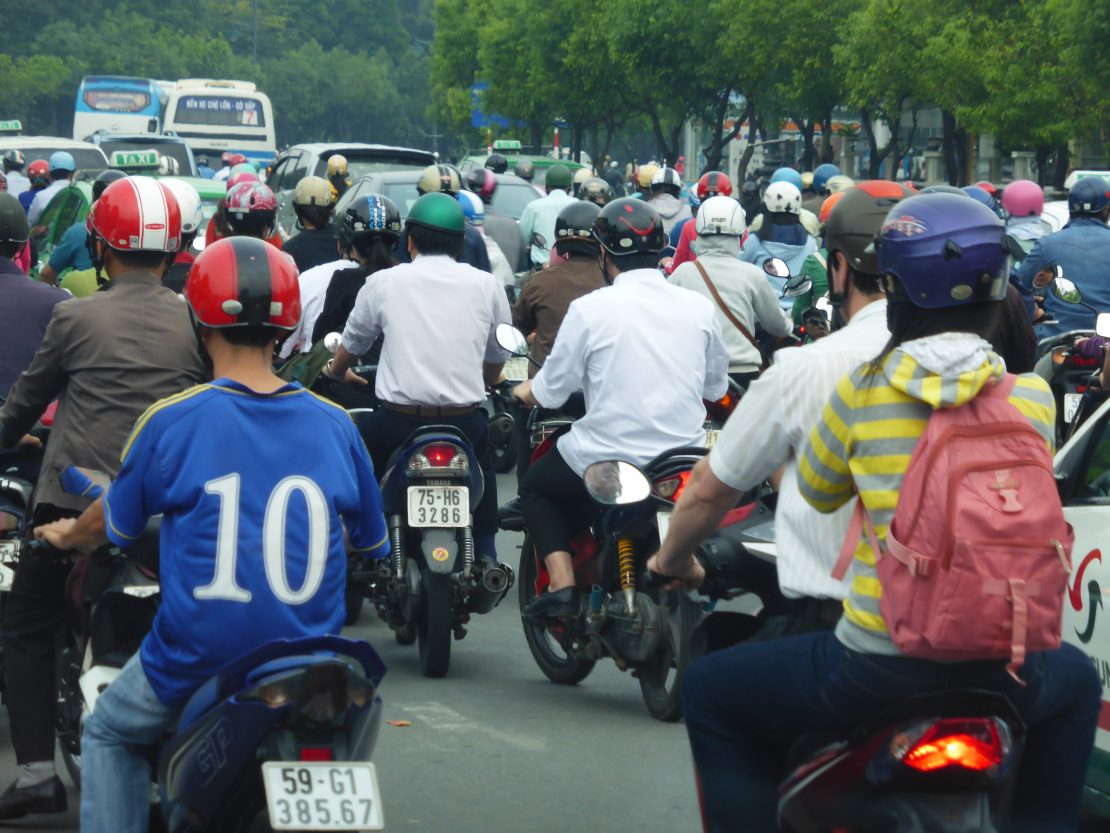 How to Cross the Street in Vietnam in 5 Easy Steps - 4 Worn Passports
